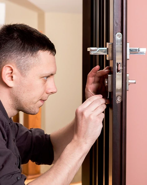 : Professional Locksmith For Commercial And Residential Locksmith Services in Bellflower, CA