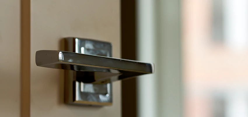 Door Lever Knob Repair in Bellflower, California